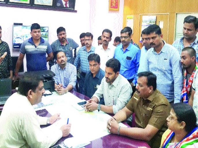 Give five lakh jobs to the families of the deceased; The demand of the MAS | मृतांच्या कुटुंबीयांना प्रत्येकी पाच लाख, नोकरी द्या; मनसेची मागणी Give five lakh jobs to the families of the deceased; The demand of the MAS | मृतांच्या कुटुंबीयांना प्रत्येकी पाच लाख, नोकरी द्या; मनसेची मागणी