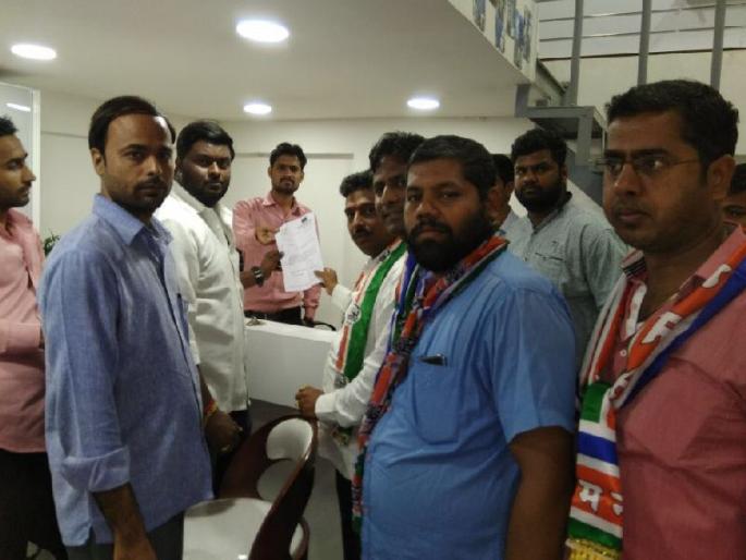 Shop Lists in the Official Language of the Shop, Otherwise Movement, MNS 'Warnings | दुकानांच्या पाट्या राजभाषा मराठीत लावा अन्यथा आंदोलन करू, मनसेचा इशारा Shop Lists in the Official Language of the Shop, Otherwise Movement, MNS 'Warnings | दुकानांच्या पाट्या राजभाषा मराठीत लावा अन्यथा आंदोलन करू, मनसेचा इशारा