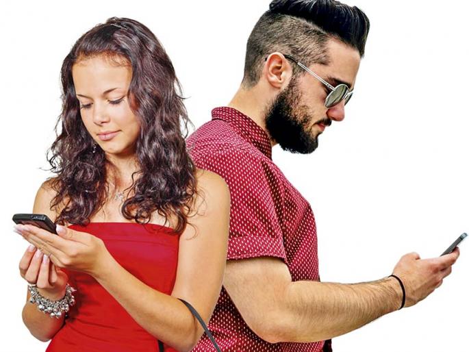 Can live a year without a smartphone? | स्मार्टफोनशिवाय एक वर्ष जगता येईल?