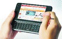 Family colorful mobile world! Shabby songs, cooking, career, business and fatburn app | कुटुंब रंगलंय मोबाईल विश्वात! बडबड गीते, पाककला, करिअर व्हाया बिझनेस अन् फॅटबर्न अ‍ॅप