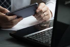 Ahmedabad-Chennai Express Traffic Mobile and Laptop Thieves GazaAud! | अहमदाबाद-चेन्नई एक्सप्रेसमधील प्रवाशाचा मोबाईल व लॅपटॉप चोरणारे गजाआड! Ahmedabad-Chennai Express Traffic Mobile and Laptop Thieves GazaAud! | अहमदाबाद-चेन्नई एक्सप्रेसमधील प्रवाशाचा मोबाईल व लॅपटॉप चोरणारे गजाआड!