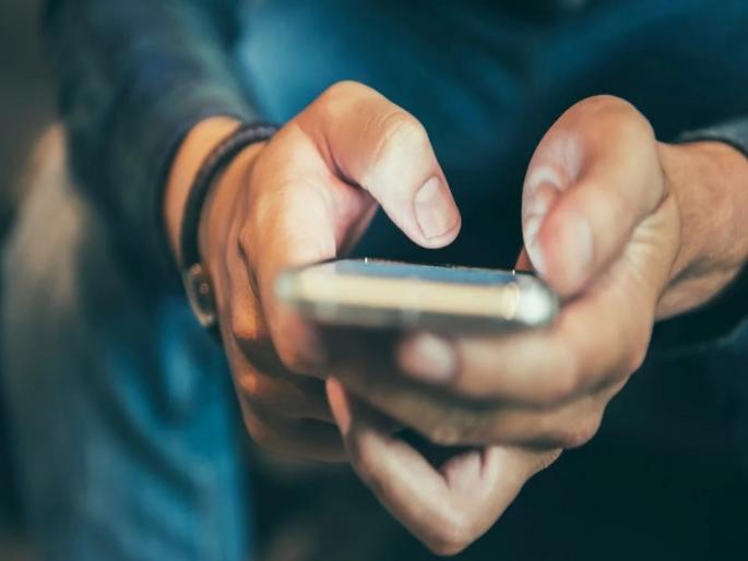 Extortion demanded by lover threatening to make pornographic video viral | प्रियकराकडून अश्लील व्हिडीओ व्हायरल करण्याची धमकी देत खंडणीची मागणी