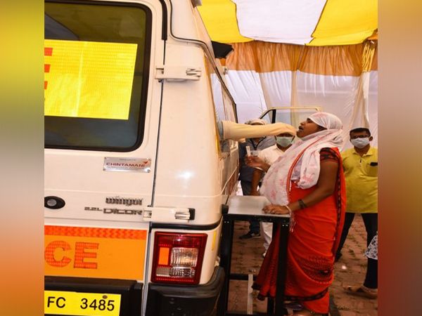 Ten mobile dispensaries, coffins Provision, 70 crore in the budget for health | दहा फिरते दवाखाने ,शवपेटीची व्यवस्था अर्थसंकल्पात आरोग्यासाठी ७० कोटी Ten mobile dispensaries, coffins Provision, 70 crore in the budget for health | दहा फिरते दवाखाने ,शवपेटीची व्यवस्था अर्थसंकल्पात आरोग्यासाठी ७० कोटी