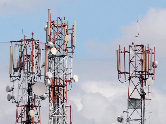 A case has been filed against a farmer on the pretext of installing a mobile tower | मोबाइल टावर बसवण्याच्या बहाण्याने शेतकऱ्याला गंडा, गुन्हा दाखल A case has been filed against a farmer on the pretext of installing a mobile tower | मोबाइल टावर बसवण्याच्या बहाण्याने शेतकऱ्याला गंडा, गुन्हा दाखल