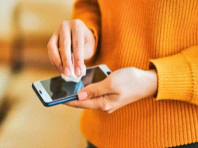 Do you use your phone in the toilet? So how often do you clean it? Know the dangers in advance! | टॉयलेटमध्येही फोन वापरता? मग त्याला किती वेळा स्वच्छ ठेवता? धोका आधीच जाणून घ्या! Do you use your phone in the toilet? So how often do you clean it? Know the dangers in advance! | टॉयलेटमध्येही फोन वापरता? मग त्याला किती वेळा स्वच्छ ठेवता? धोका आधीच जाणून घ्या!