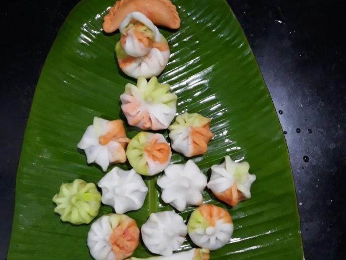 21 lakhs of Moondakalaya of Raigad district, one lakh households | रायगड जिल्ह्यातील एक लाख घरगुती गणरायांना २१ लाख मोदकांचा नैवेद्य 21 lakhs of Moondakalaya of Raigad district, one lakh households | रायगड जिल्ह्यातील एक लाख घरगुती गणरायांना २१ लाख मोदकांचा नैवेद्य