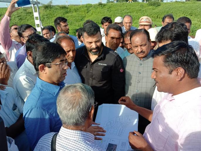 Model Village for flood victims, 3 families to be rehabilitated | पूरग्रस्तांसाठी मॉडेल व्हिलेजची निर्मिती, १२५ कुटुंबांचे होणार पुनर्वसन