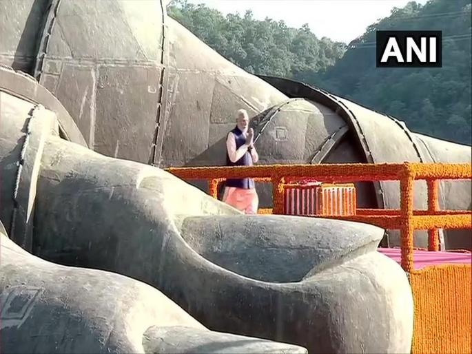 Sardar Patel's birth anniversary: PM Modi to visit Statue of Unity, thousands to take part in Unity Run | Sardar Patel's Birth Anniversary : देशाच्या एकतेचे सूत्रधार आणि लोहपुरुषाला नमन - नरेंद्र मोदी Sardar Patel's birth anniversary: PM Modi to visit Statue of Unity, thousands to take part in Unity Run | Sardar Patel's Birth Anniversary : देशाच्या एकतेचे सूत्रधार आणि लोहपुरुषाला नमन - नरेंद्र मोदी