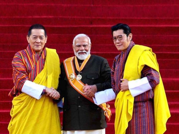 Prime Minister Narendra Modi receives Bhutan's highest award; Modi is the first foreigner to receive the honour | पंतप्रधान नरेंद्र मोदींना भूतानचा सर्वोच्च पुरस्कार; सन्मान मिळविणारे मोदी पहिलेच विदेशी Prime Minister Narendra Modi receives Bhutan's highest award; Modi is the first foreigner to receive the honour | पंतप्रधान नरेंद्र मोदींना भूतानचा सर्वोच्च पुरस्कार; सन्मान मिळविणारे मोदी पहिलेच विदेशी