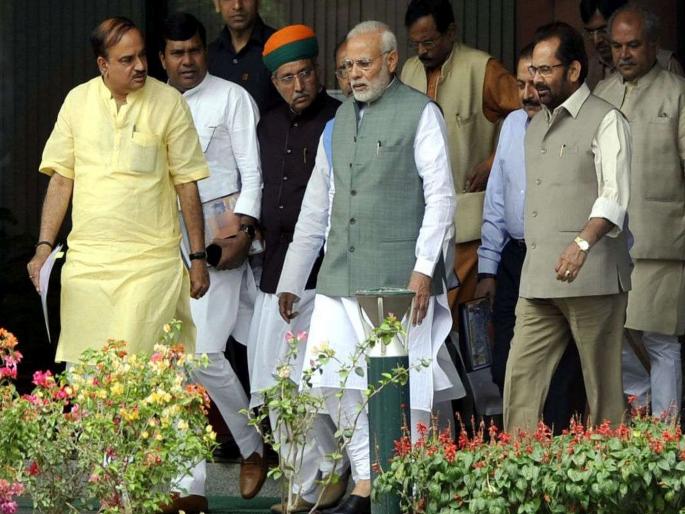 Corona Vaccine: A minister in the Modi government's cabinet will pay for the vaccine, not for free | Corona Vaccine : मोफत नाही तर पैसे देऊन लस टोचून घेणार मोदी सरकारच्या कॅबिनेटमधील मंत्री Corona Vaccine: A minister in the Modi government's cabinet will pay for the vaccine, not for free | Corona Vaccine : मोफत नाही तर पैसे देऊन लस टोचून घेणार मोदी सरकारच्या कॅबिनेटमधील मंत्री
