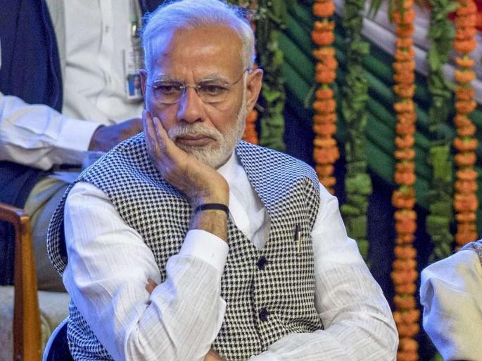 If vaccine is reliable why no govt functionary took shot ask congress mp Manish Tewari | "इतर राष्ट्रप्रमुखांनी कोरोना लस घेतली, मग केंद्र सरकारमधील जबाबदार नेते मागे का?" If vaccine is reliable why no govt functionary took shot ask congress mp Manish Tewari | "इतर राष्ट्रप्रमुखांनी कोरोना लस घेतली, मग केंद्र सरकारमधील जबाबदार नेते मागे का?"