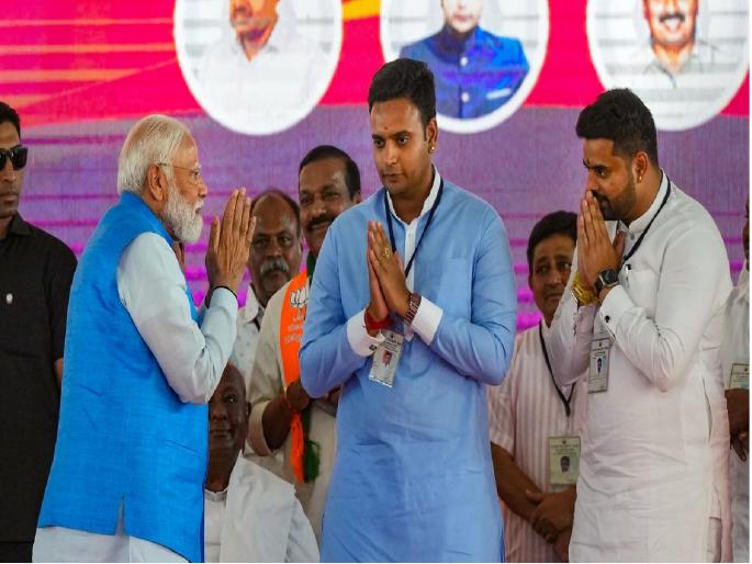 Prime Minister Modi commented on the Prajwal Revanna Obscene Video Case for the first time | "हा सगळा राजकीय खेळ..."; प्रज्ज्वल रेवन्ना अश्लील व्हिडीओ प्रकरणावर पंतप्रधान मोदींचे भाष्य Prime Minister Modi commented on the Prajwal Revanna Obscene Video Case for the first time | "हा सगळा राजकीय खेळ..."; प्रज्ज्वल रेवन्ना अश्लील व्हिडीओ प्रकरणावर पंतप्रधान मोदींचे भाष्य