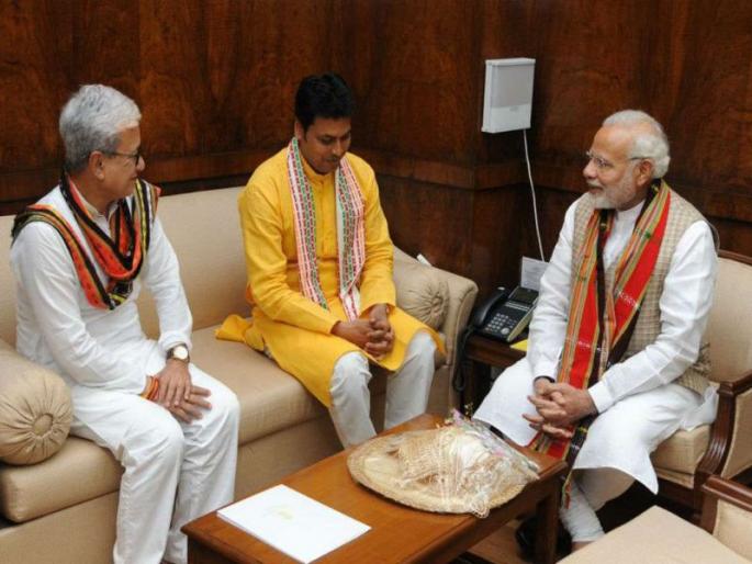 Tripura Chief Minister Reportedly Summoned By PM Over Off Hand Comments | मोदी 'हिऱ्या'ला दाखवणार हिसका; बिप्लब देब यांना वादग्रस्त विधानं भोवणार Tripura Chief Minister Reportedly Summoned By PM Over Off Hand Comments | मोदी 'हिऱ्या'ला दाखवणार हिसका; बिप्लब देब यांना वादग्रस्त विधानं भोवणार