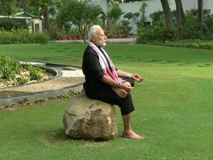 PM fit nation unfit Azam Khans scathing attack at Modi over Shujaat Bukhari Aurangzeb killings in Kashmir | 'देशाचे जवान शहीद होताना मोदी व्यायामात मग्न' PM fit nation unfit Azam Khans scathing attack at Modi over Shujaat Bukhari Aurangzeb killings in Kashmir | 'देशाचे जवान शहीद होताना मोदी व्यायामात मग्न'