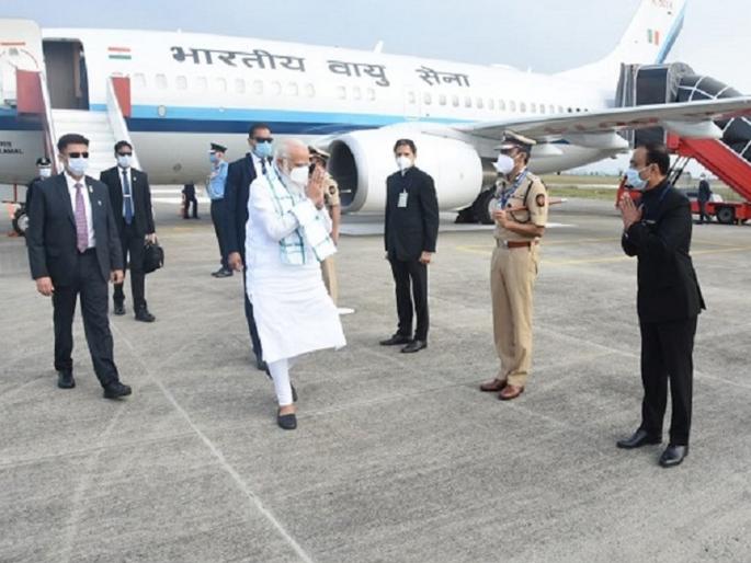 pm narendra modi did not meet any political leader in pune | ...म्हणून पंतप्रधान मोदींचा पुणे दौरा ठरला वेगळा अन् विशेष