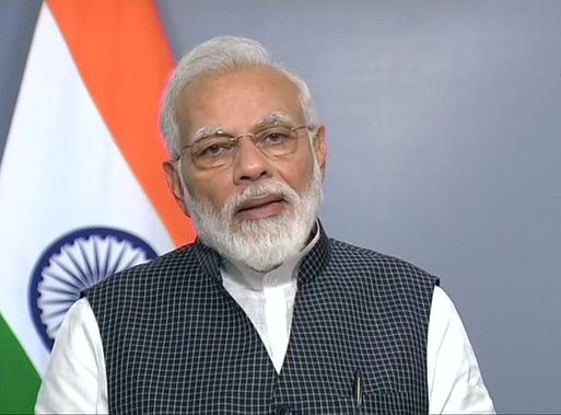 Big happenings in Kashmir; The prisoners were shifted to the agra jail before modi's speech | Jammu Kashmir : काश्मीरमध्ये मोठ्या घडामोडी; कैद्यांना आग्र्याच्या तुरुंगात हलविले Big happenings in Kashmir; The prisoners were shifted to the agra jail before modi's speech | Jammu Kashmir : काश्मीरमध्ये मोठ्या घडामोडी; कैद्यांना आग्र्याच्या तुरुंगात हलविले