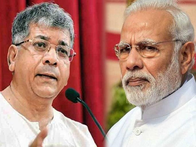 Prakash Ambedkar targets Modi government due to new agriculture law | नव्या कृषी कायद्यामुळे शेतकरी देशोधडीला लागणार, प्रकाश आंबेडकरांचा मोदी सरकारवर निशाणा