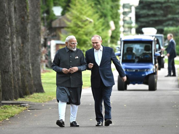 After meeting with Trump, Putin remembered India, dialed Prime Minister Modi's number; told everything | ट्रम्प यांच्यासोबतच्या बैठकीनंतर पुतिन यांना आली भारताची आठवण, डायल केला पंतप्रधान मोदींचा नंबर; सगळंच सांगितलं!