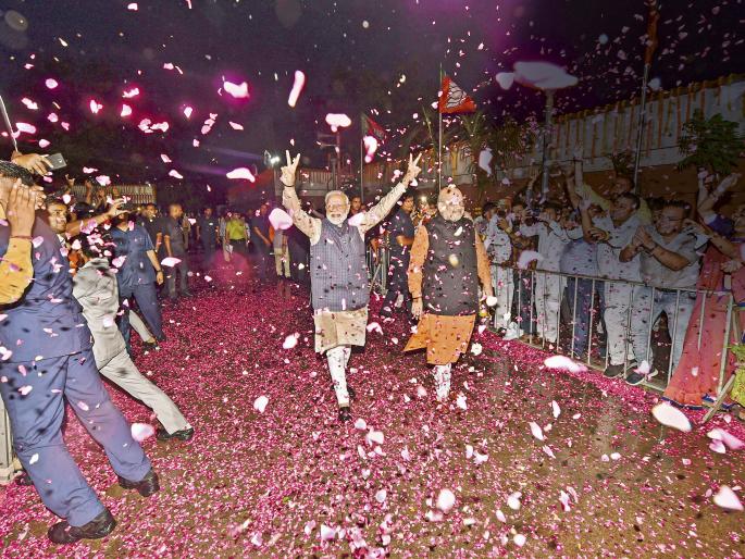 India gets stuck in the middle income trap, explains veteran journalist and Lokmat's Pune edition Editor Prashant Dixit | बहुमताच्या जोरावर मोदींनी उचलले पाहिजे पुढचे पाऊल