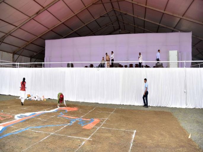 Police have arranged a vehicle for Narendra Modi's meeting | नरेंद्र मोदींच्या सभेसाठी पोलिसांनी अशी केली आहे वाहनतळाची व्यवस्था