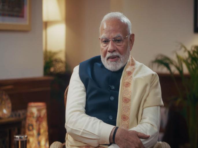 PM Modi Podcast with Nikhil kamath: Who is that person who call Prime Minister Narendra Modi 'you'?; Emotional in the first podcast interview | पंतप्रधान नरेंद्र मोदींना 'तू' म्हणून हाक मारणारी ती व्यक्ती कोण?; मुलाखतीत भावूक PM Modi Podcast with Nikhil kamath: Who is that person who call Prime Minister Narendra Modi 'you'?; Emotional in the first podcast interview | पंतप्रधान नरेंद्र मोदींना 'तू' म्हणून हाक मारणारी ती व्यक्ती कोण?; मुलाखतीत भावूक