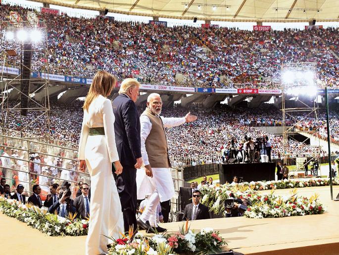 Donald Trump Visit: Let's fight together against terrorism; Donald Trump testifies to Indians | Donald Trump Visit: दहशतवादाविरुद्ध एकत्र लढू या; डोनाल्ड ट्रम्प यांची भारतीयांना ग्वाही Donald Trump Visit: Let's fight together against terrorism; Donald Trump testifies to Indians | Donald Trump Visit: दहशतवादाविरुद्ध एकत्र लढू या; डोनाल्ड ट्रम्प यांची भारतीयांना ग्वाही