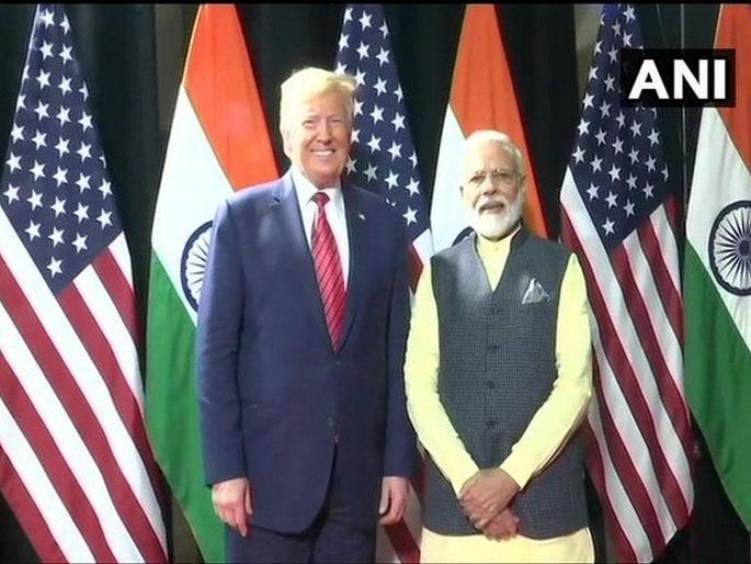 Howdy Modi: Howdy Modi has been discussed in international media | Howdy Modi : आंतरराष्ट्रीय प्रसारमाध्यमांमध्येही 'हाऊडी मोदी'चीच चर्चा, घेतली अशी दखल Howdy Modi: Howdy Modi has been discussed in international media | Howdy Modi : आंतरराष्ट्रीय प्रसारमाध्यमांमध्येही 'हाऊडी मोदी'चीच चर्चा, घेतली अशी दखल