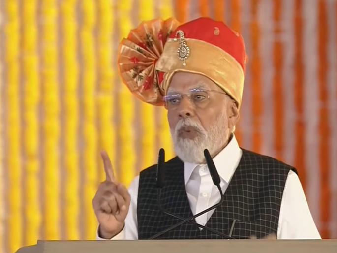 Prime Minister Narendra Modi criticizes Congress | "आम्ही विकासाचे आकडे सांगतोय, याआधी भ्रष्टाचाराचे आकडे ऐकायला मिळायचे" Prime Minister Narendra Modi criticizes Congress | "आम्ही विकासाचे आकडे सांगतोय, याआधी भ्रष्टाचाराचे आकडे ऐकायला मिळायचे"