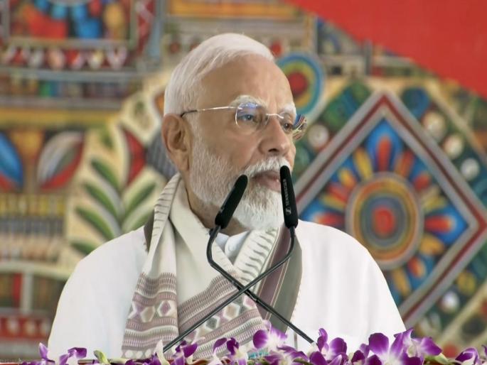 'If an employee can be suspended, why not the Prime Minister?', Modi targets Congress over PM-CM Bill | 'कर्मचारी निलंबित होऊ शकतो, तर पंतप्रधान का नाही?', PM-CM विधेयकावरुन मोदींचा काँग्रेसवर निशाणा 'If an employee can be suspended, why not the Prime Minister?', Modi targets Congress over PM-CM Bill | 'कर्मचारी निलंबित होऊ शकतो, तर पंतप्रधान का नाही?', PM-CM विधेयकावरुन मोदींचा काँग्रेसवर निशाणा