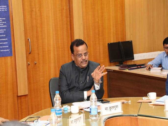 Convocation ceremony where 59 thousand 966 students will receive degrees: Vice-Chancellor's information in a press conference, inauguration of two complexes by the Governor | दीक्षान्त सोहळा : ५९ हजार ९६६ विद्यार्थ्यांनी मिळणार पदवी, कुलगुरूंची पत्रकार परिषदेत माहिती Convocation ceremony where 59 thousand 966 students will receive degrees: Vice-Chancellor's information in a press conference, inauguration of two complexes by the Governor | दीक्षान्त सोहळा : ५९ हजार ९६६ विद्यार्थ्यांनी मिळणार पदवी, कुलगुरूंची पत्रकार परिषदेत माहिती