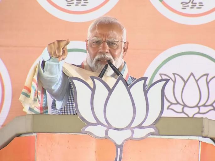 Lok Sabha Election 2024 : 'Ram Navami is coming, don't forget these sinners', PM Narendra Modi's attack on congress | 'रामनवमी येत आहे, या पापी लोकांना विसरू नका', PM मोदींचा विरोधकांवर जोरदार हल्लाबोल