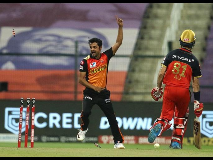 Eliminator, SRH vs RCB : Moeen Ali got a free hit in the first ball and he got out through a run-out, Video | Eliminator, SRH vs RCB : पहिला चेंडू, फ्री हिट अन् OUT; विराट कोहलीच्या शिलेदाराचे दुर्भाग्य, Video