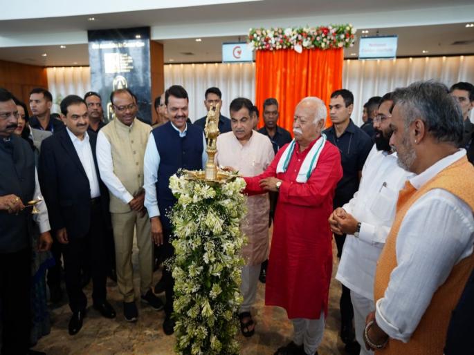 Grand projects with team support are easy to build; Appreciation from the Chief Minister about the team | संघाचे पाठबळ असणारे भव्य प्रकल्प सहज उभे होतात; मुख्यमंत्र्यांकडून संघाबाबत कौतुकोद्गार Grand projects with team support are easy to build; Appreciation from the Chief Minister about the team | संघाचे पाठबळ असणारे भव्य प्रकल्प सहज उभे होतात; मुख्यमंत्र्यांकडून संघाबाबत कौतुकोद्गार