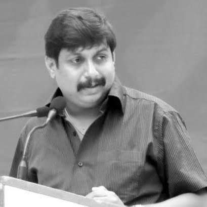 Mohite-Patel's grateful utensil shines in election | मोहिते-पाटलांची कलई केलेली भांडी निवडणुकीत चकाकली Mohite-Patel's grateful utensil shines in election | मोहिते-पाटलांची कलई केलेली भांडी निवडणुकीत चकाकली