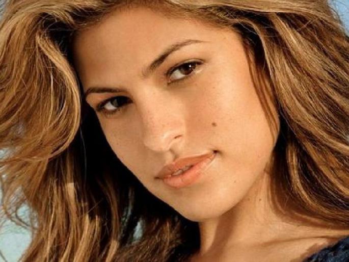 Moles on your face and what they mean | शरीराच्या या ४ भागांवर तीळ असणे मानलं जातं शुभ ! Moles on your face and what they mean | शरीराच्या या ४ भागांवर तीळ असणे मानलं जातं शुभ !