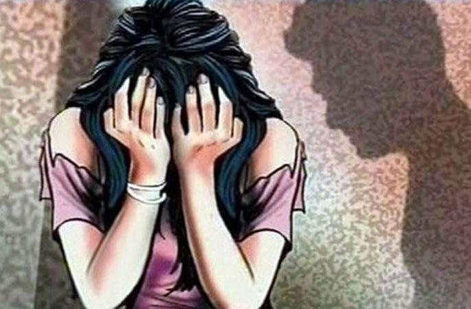 In Nagpur, daughter in law molested by father in-law | नागपुरात सासऱ्याने केली सुनेची छेडछाड In Nagpur, daughter in law molested by father in-law | नागपुरात सासऱ्याने केली सुनेची छेडछाड