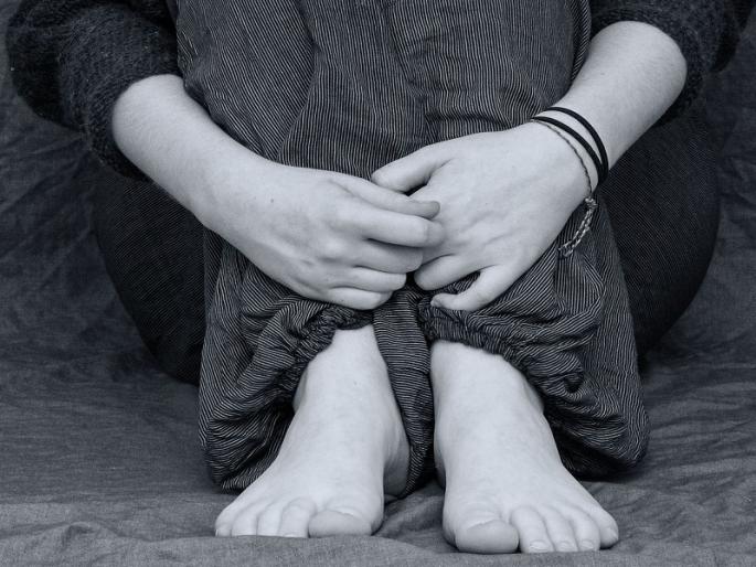 Gang-rape of woman with spraying on face Shocking incident kondhava in Pune | गुंगीकारक स्पे मारुन महिलेवर सामुहिक बलात्कार; पुण्यातील धक्कादायक घटना Gang-rape of woman with spraying on face Shocking incident kondhava in Pune | गुंगीकारक स्पे मारुन महिलेवर सामुहिक बलात्कार; पुण्यातील धक्कादायक घटना