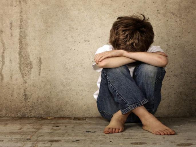 kaka named unknown person rapes on 12 year old boy in pune filed a crime | पुण्यात 'ऑनलाईन काका'चा १२ वर्षीय मुलावर बलात्कार; गुन्हा दाखल kaka named unknown person rapes on 12 year old boy in pune filed a crime | पुण्यात 'ऑनलाईन काका'चा १२ वर्षीय मुलावर बलात्कार; गुन्हा दाखल