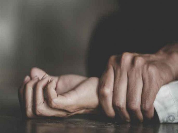 sexually abusing underage girl shocking incident in baramati pune district crime news | पोटच्या अल्पवयीन मुलीचा विनयभंग करत केले लैंगिक चाळे; पुणे जिल्ह्यातील धक्कादायक घटना sexually abusing underage girl shocking incident in baramati pune district crime news | पोटच्या अल्पवयीन मुलीचा विनयभंग करत केले लैंगिक चाळे; पुणे जिल्ह्यातील धक्कादायक घटना