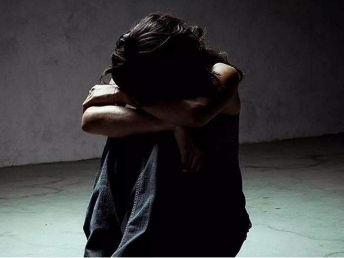 woman who was sleeping at home was molested and beaten bhosari | पिंपरी-चिंचवडमध्ये घरात झोपलेल्या महिलेचा विनयभंग करून केली मारहाण woman who was sleeping at home was molested and beaten bhosari | पिंपरी-चिंचवडमध्ये घरात झोपलेल्या महिलेचा विनयभंग करून केली मारहाण