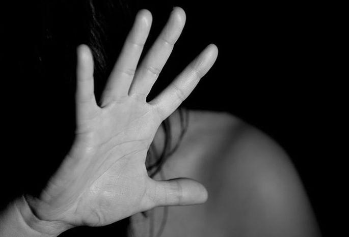 Demanding sex by threatening remove from job of ST | एसटीच्या नोकरीतून काढण्याची धमकी देत शरीरसुखाची मागणी Demanding sex by threatening remove from job of ST | एसटीच्या नोकरीतून काढण्याची धमकी देत शरीरसुखाची मागणी