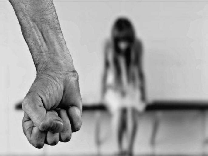 ... so Hindu youth was imprisoned for 22 days; There are still 60 women prisoners, sexual harassment | ...म्हणून हिंदू तरूणीला 22 दिवस केलं कैद; अजूनही 60 महिला कैदेत, होतायेत लैंगिक अत्याचार ... so Hindu youth was imprisoned for 22 days; There are still 60 women prisoners, sexual harassment | ...म्हणून हिंदू तरूणीला 22 दिवस केलं कैद; अजूनही 60 महिला कैदेत, होतायेत लैंगिक अत्याचार