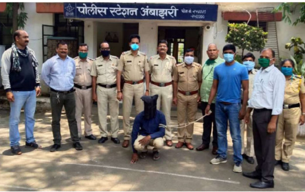 Arrested spreading terror among women and girls in Nagpur | नागपुरात महिला मुलींमध्ये दहशत पसरविणारा गजाआड Arrested spreading terror among women and girls in Nagpur | नागपुरात महिला मुलींमध्ये दहशत पसरविणारा गजाआड