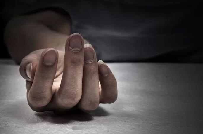 Accidental death of housework woman | घरकाम करणाऱ्या महिलेचा अकस्मात मृत्यू