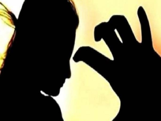 Murder of a man trying to rapeon married girl | पोटच्या विवाहित मुलीवर अत्याचाराचा प्रयत्न करणाऱ्या नराधमाची हत्या Murder of a man trying to rapeon married girl | पोटच्या विवाहित मुलीवर अत्याचाराचा प्रयत्न करणाऱ्या नराधमाची हत्या