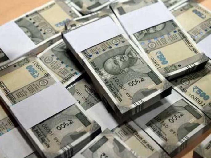 Loss of 5 people, loss of one and a half crores in the name of getting more notes | जास्त नोटा मिळवण्याच्या नादात ५ जणांचा घाटा, दीड कोटींचा गंडा Loss of 5 people, loss of one and a half crores in the name of getting more notes | जास्त नोटा मिळवण्याच्या नादात ५ जणांचा घाटा, दीड कोटींचा गंडा