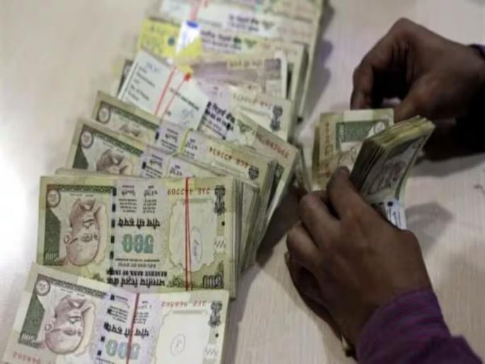 Extortion of 14 lakhs in exchange of 3.5 lakhs lent | उसने दिलेल्या साडेतीन लाखांच्या बदल्यात १४ लाखांची खंडणी Extortion of 14 lakhs in exchange of 3.5 lakhs lent | उसने दिलेल्या साडेतीन लाखांच्या बदल्यात १४ लाखांची खंडणी