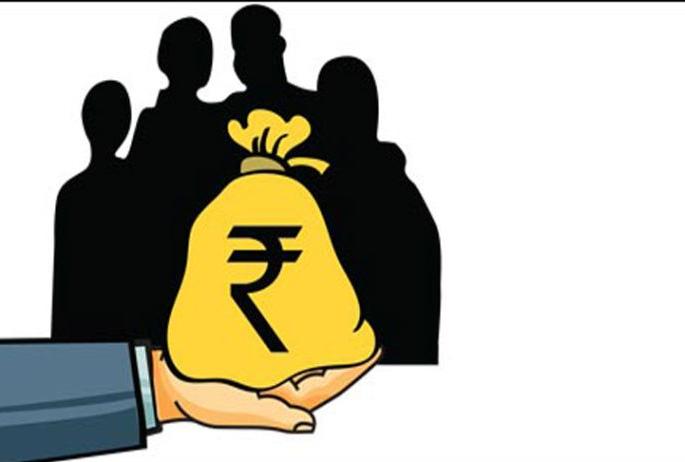 22 lakh assistance from ST staff to CM Assistance Fund | मुख्यमंत्री सहाय्यता निधीला एसटी कर्मचाऱ्यांकडून २२ लाखांची मदत