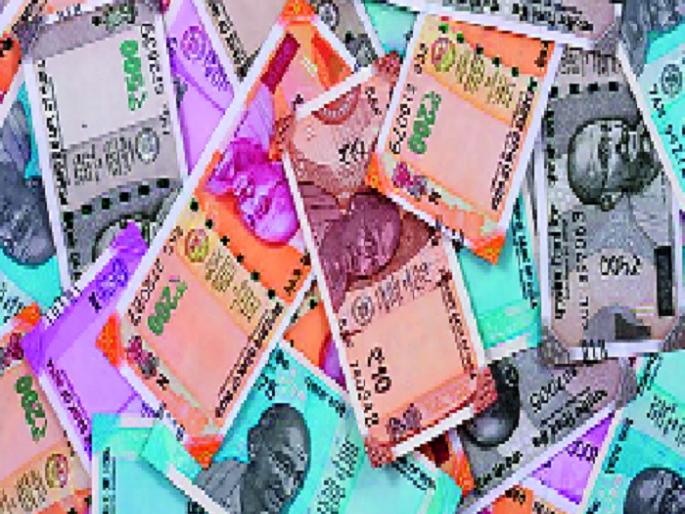 It is suspected that a group of counterfeit notes consumed ten crore notes in the market | बनावट नोटांच्या टोळीने दहा कोटींच्या नोटा बाजारात खपविल्याचा संशय It is suspected that a group of counterfeit notes consumed ten crore notes in the market | बनावट नोटांच्या टोळीने दहा कोटींच्या नोटा बाजारात खपविल्याचा संशय