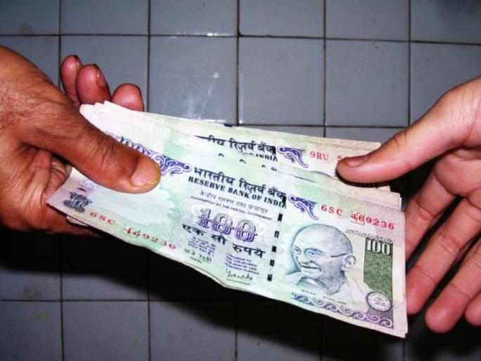 India No 1 in bribery these figures of corruption are very big | लाचखोरीत भारत नंबर १; भ्रष्टाचाराचे 'हे' आकडे डोळे विस्फारणारे India No 1 in bribery these figures of corruption are very big | लाचखोरीत भारत नंबर १; भ्रष्टाचाराचे 'हे' आकडे डोळे विस्फारणारे